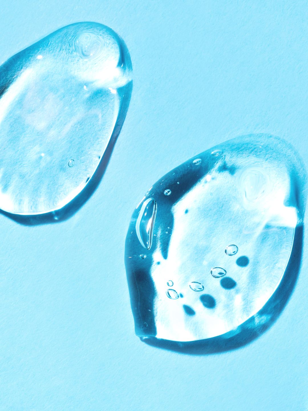 Clear droplets of hydrating glycerin, a moisture-binding ingredient in KALME skincare for sensitive, rosacea-prone skin