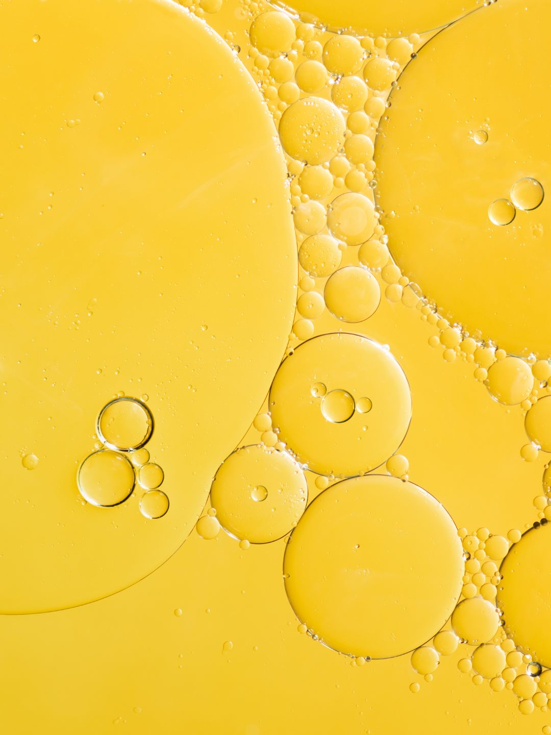 Golden droplets of pro-vitamin B5, a soothing skin-conditioning ingredient in KALME skincare for sensitive, reactive skin