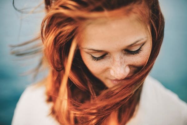 8 causes of suddenly itchy and flaky eyebrows