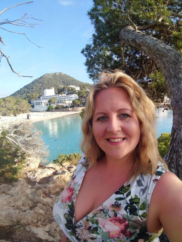 Single wedding planner finds best cure for cold sores that's been a game-changer for dating